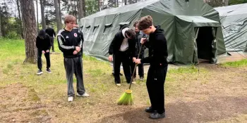 🌟 30 мая в палаточном лагере "Сборы вне парты" — день знаний, патриотизма и добрых дел! 🌲